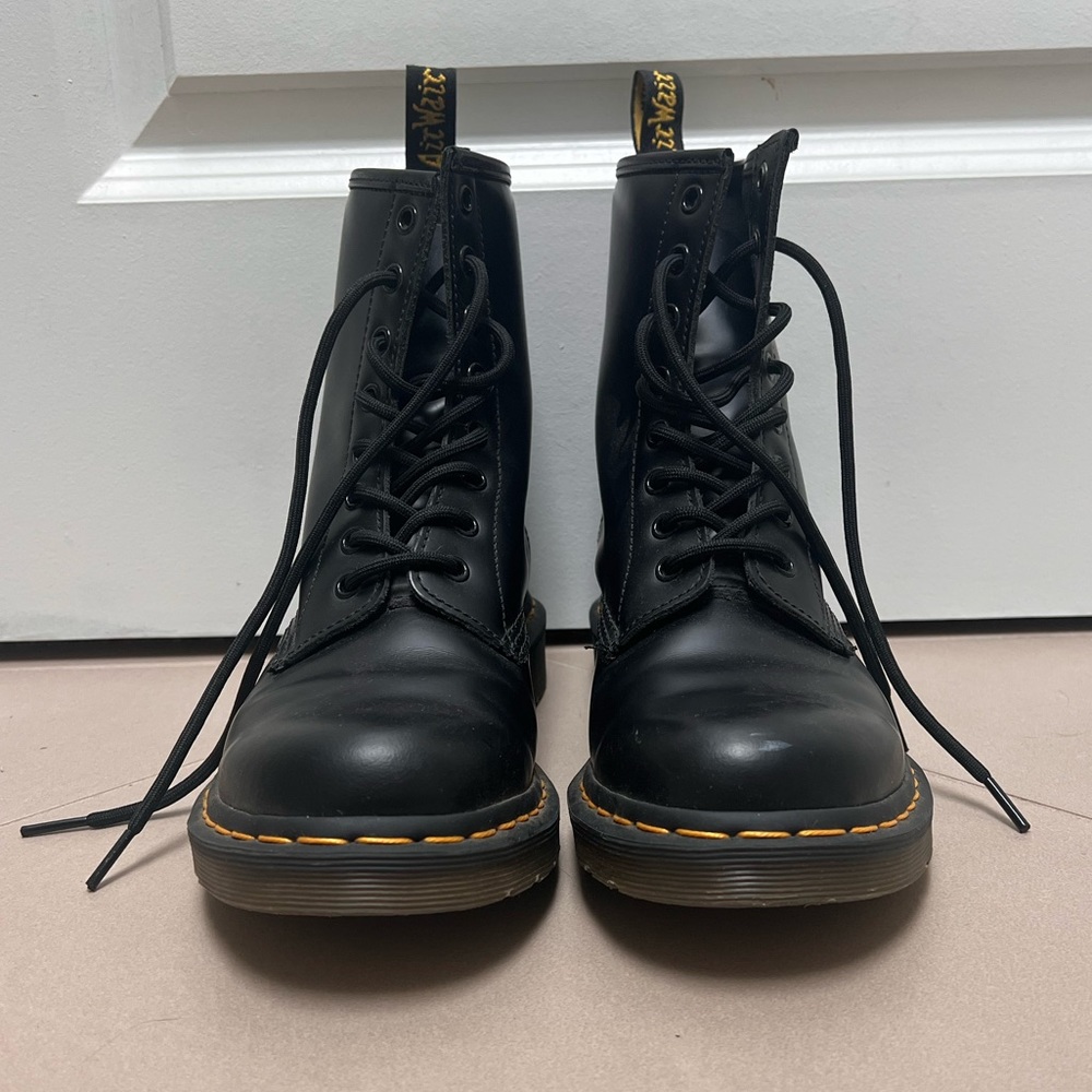 Womens Dr Martens Size 9 Black Leather Boots